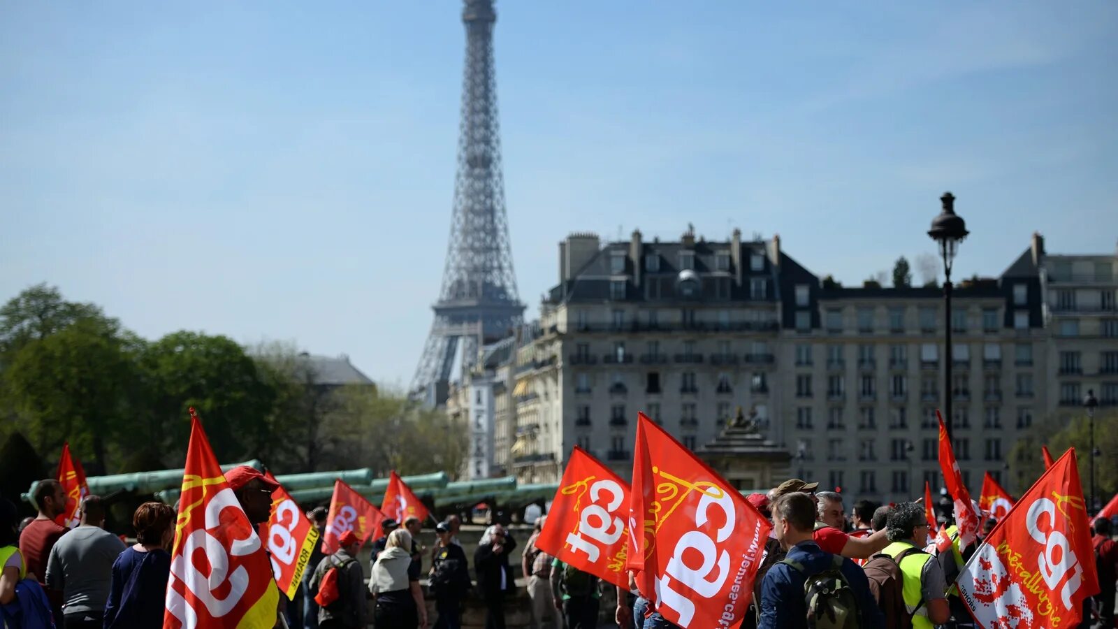 1 мая во франции. Забастовка профсоюзов во Франции. Профсоюзы Франции 20 век. Современные профсоюзы Франции.