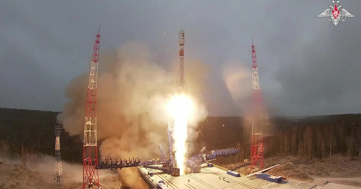 Пуск ракеты с плесецка. Союз-2.1в плесецк. ракетоноситель союз 2.1.б. пуск ракеты-носителя «союз-2» с космодрома. союз-2.1б на старте.