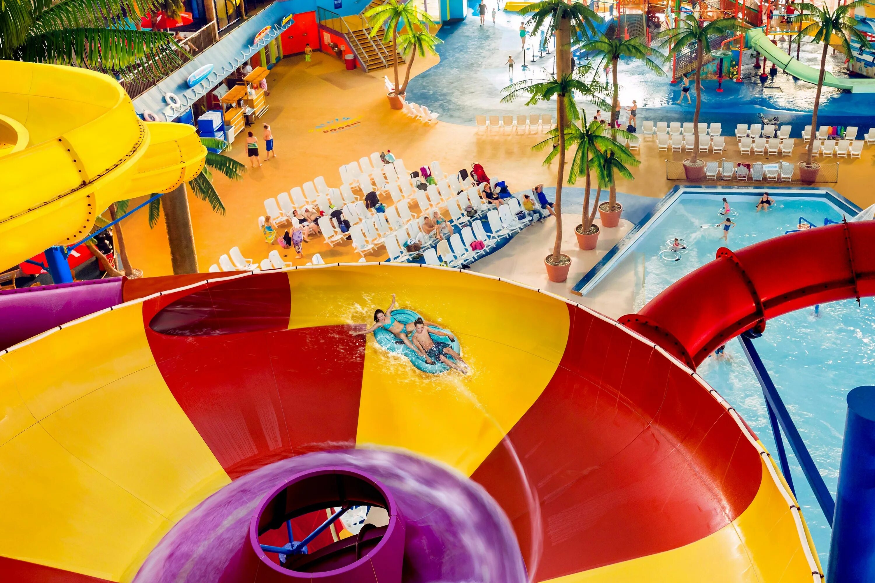 Fallsview Indoor Waterpark. Аквапарк мега Адыгея. Аквапарк Питерлэнд.