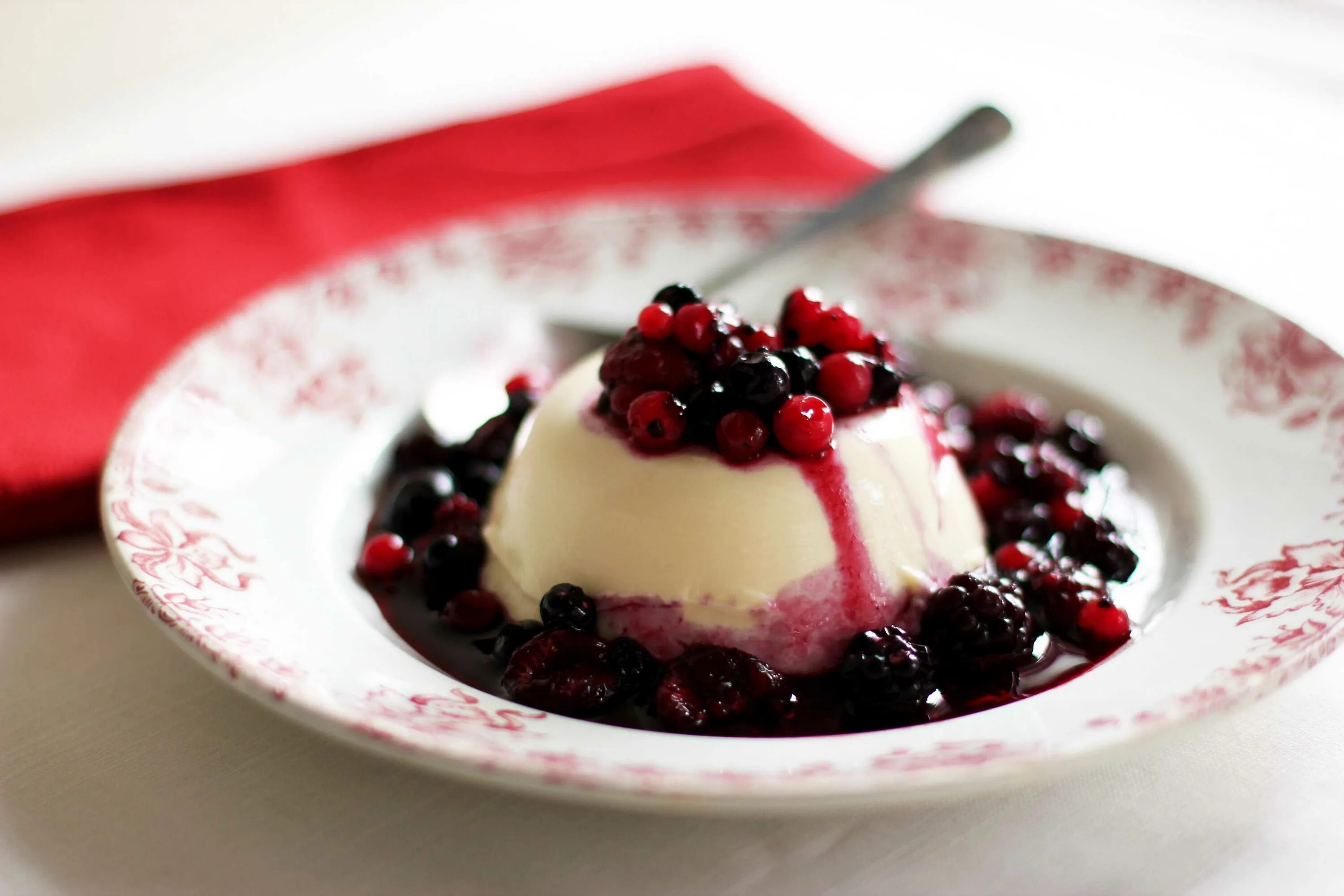 Панна котта. Панакота что это за блюдо. Итальянская panna cotta. Панна-котта классический. Панакота что это за блюдо.
