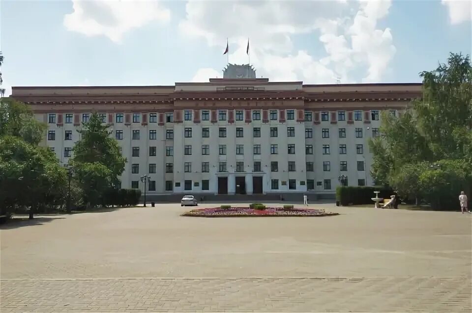 Тюменская областная Дума: Потребности региона в трудовых ресурсах и помощь семья