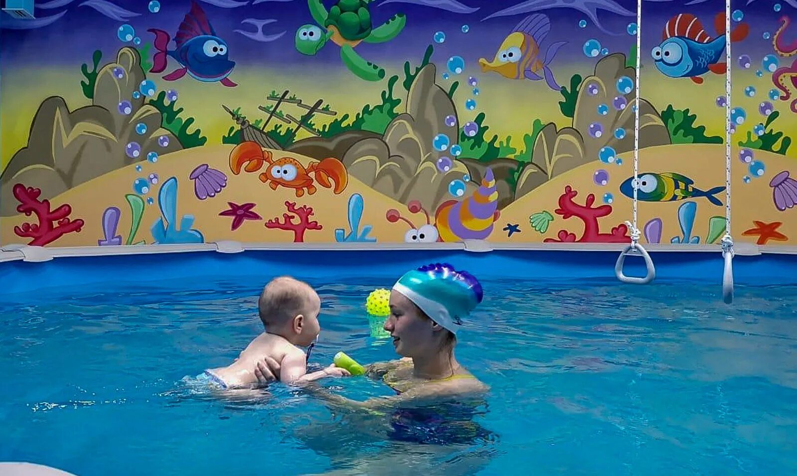 Сибирь красноярск плавательный бассейн. Открыть бассейн для детей. Аквапузики игрушки. Аквакласс королева 10. Открыть бассейн для детей.