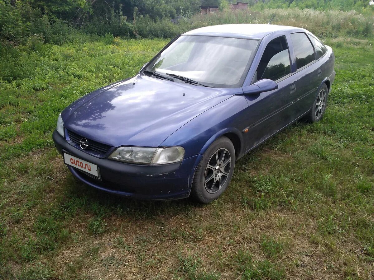 Опель вектра б 1997 год. Opel Vectra 1997. Опель Вектра 1997. Опель Вектра лифтбек 1997. Опель Вектра 1997 года.