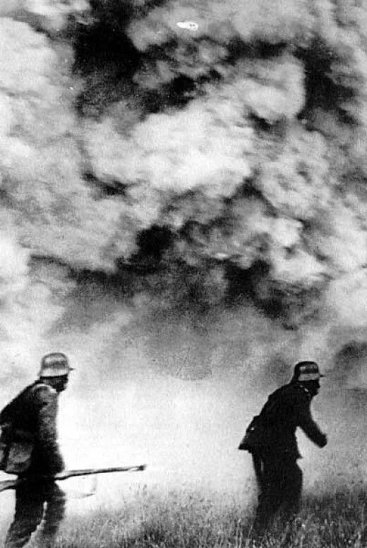 Газа нападение. Газовая атака в первой мировой войне. Хлор первая мировая. Химическое оружие в первой мировой войне.