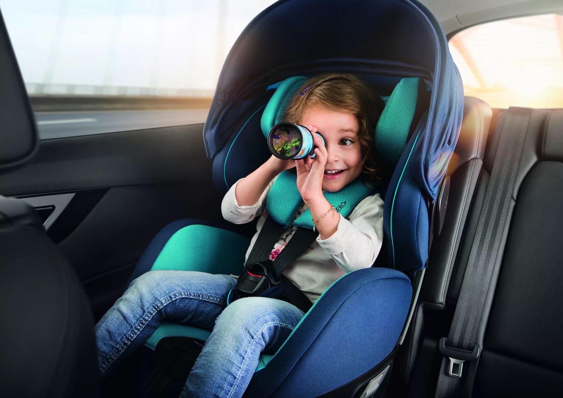 Бустеры для перевозки детей. Детские кресла в машину. Автокресло recaro monza nova 2. Трехлетняя девочка. Rear facing car seat.