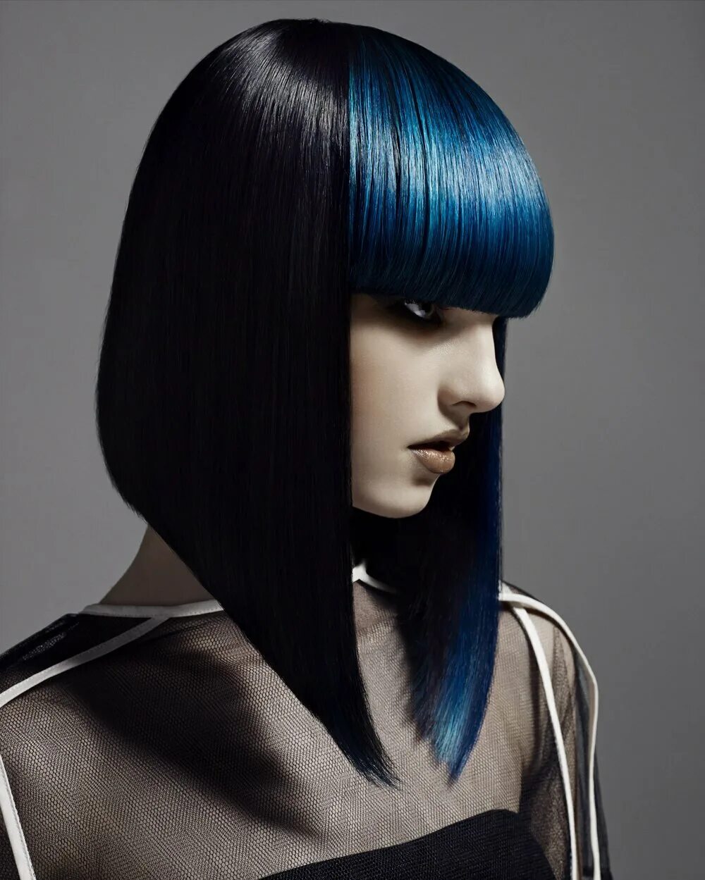 Креативные прически на каре. Креативное окрашивание. Каре стрижка креативно. Необычные женские стрижки. Стрижка сессон боб на короткие волосы.