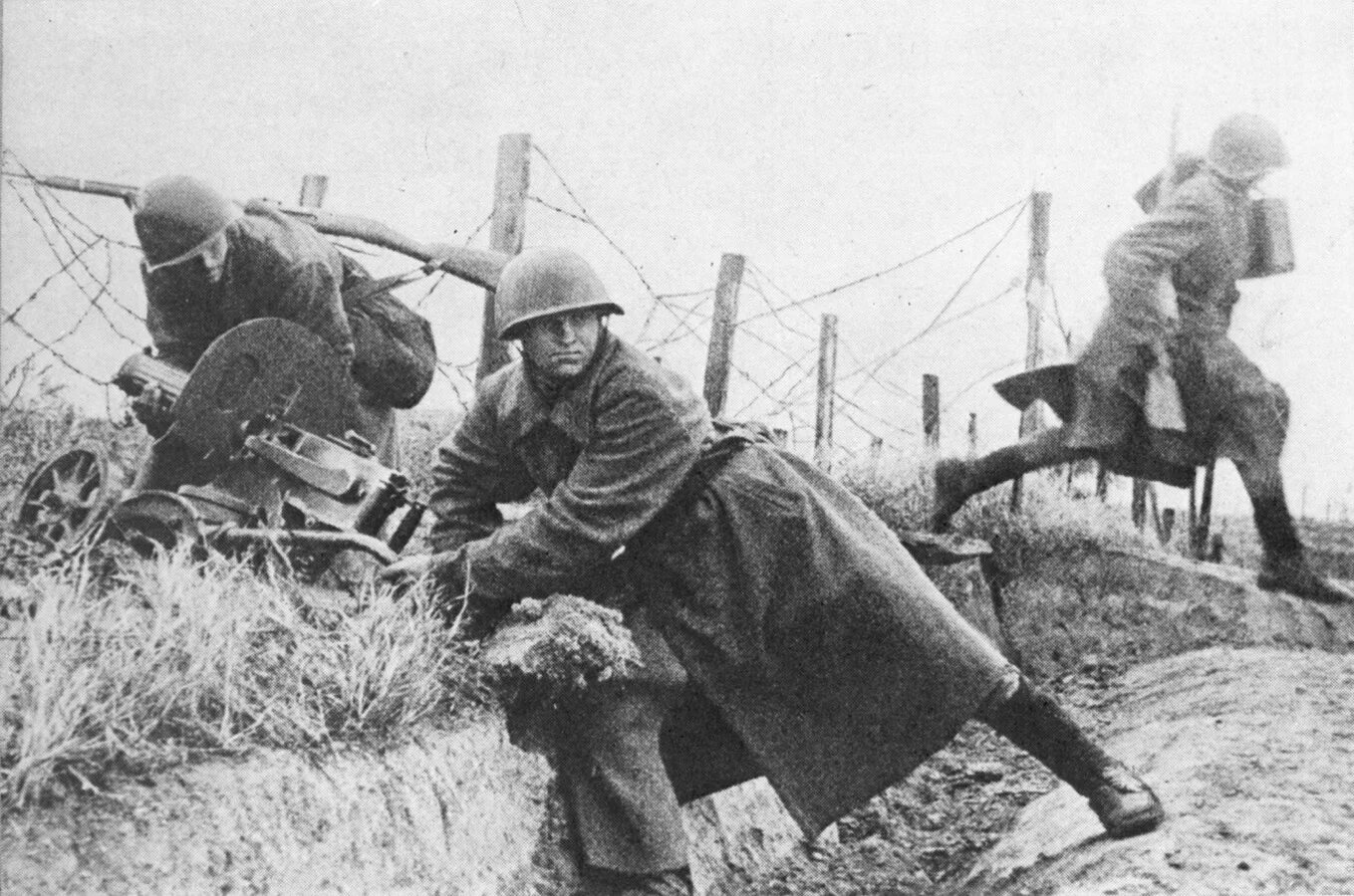 Кинематограф великой победы. Документальная кинохроника. Сталинград 1942 немцы в окопе. Документальная кинохроника. Сталинградская битва сентябрь 1942.