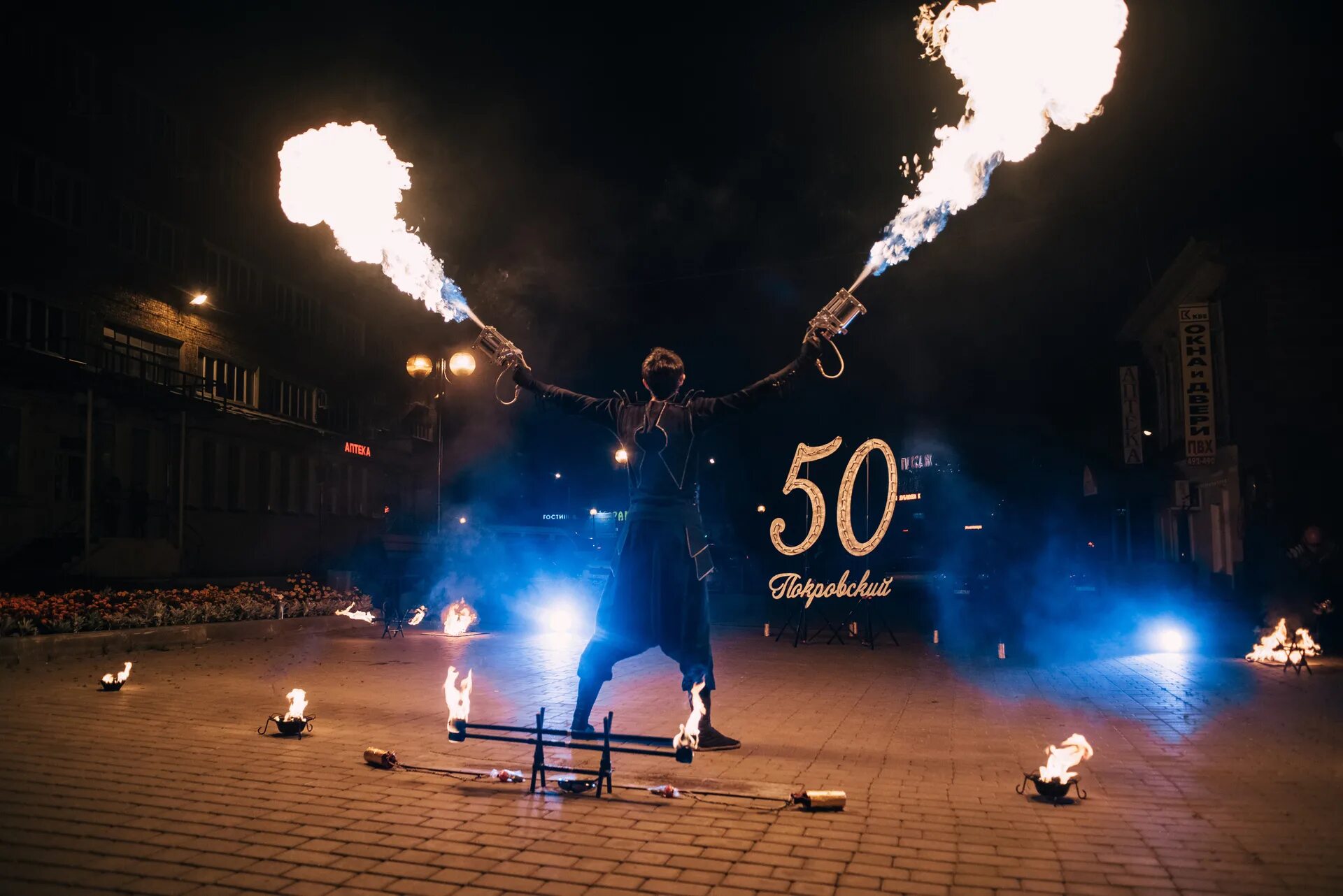 Фаер шоу империя. Фаер шоу. Номер фаера. Анна легенда фаер шоу. Африканское фаер шоу.