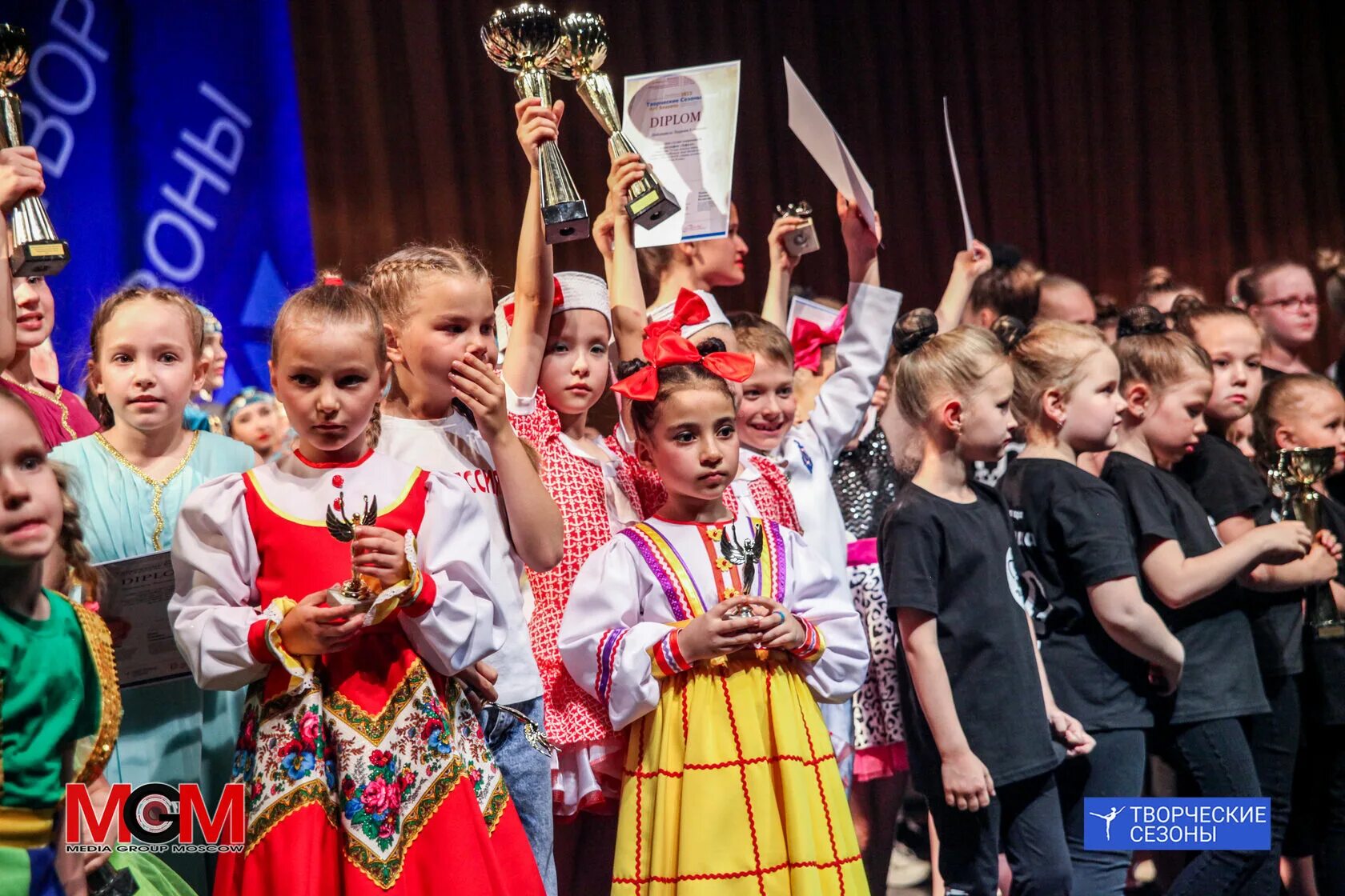 Вокально хореографический конкурс. Международный конкурс фестиваль театральные Ассамблеи. Всероссийские танцевальные конкурсы. Детские Ассамблеи искусств;. Международный конкурс вокал хореография.