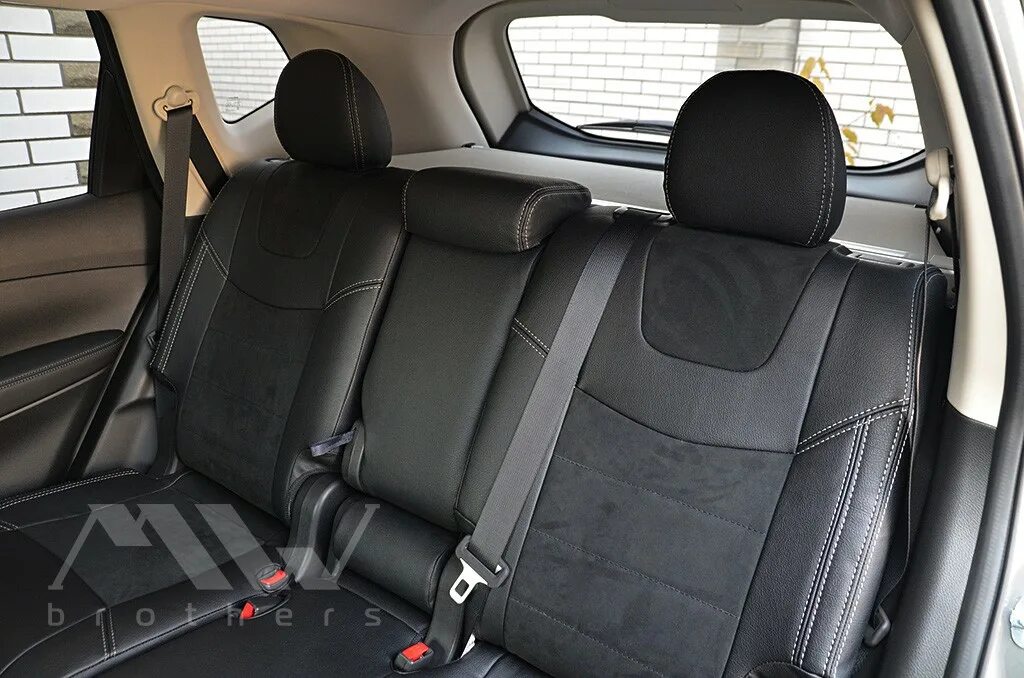 X-trail t32 алькантара. Сиденья на х трейл т32. Чехлы nissan x-trail t32. Кожаные сиденья ниссан. Авточехлы на ниссан икстрейл т32.