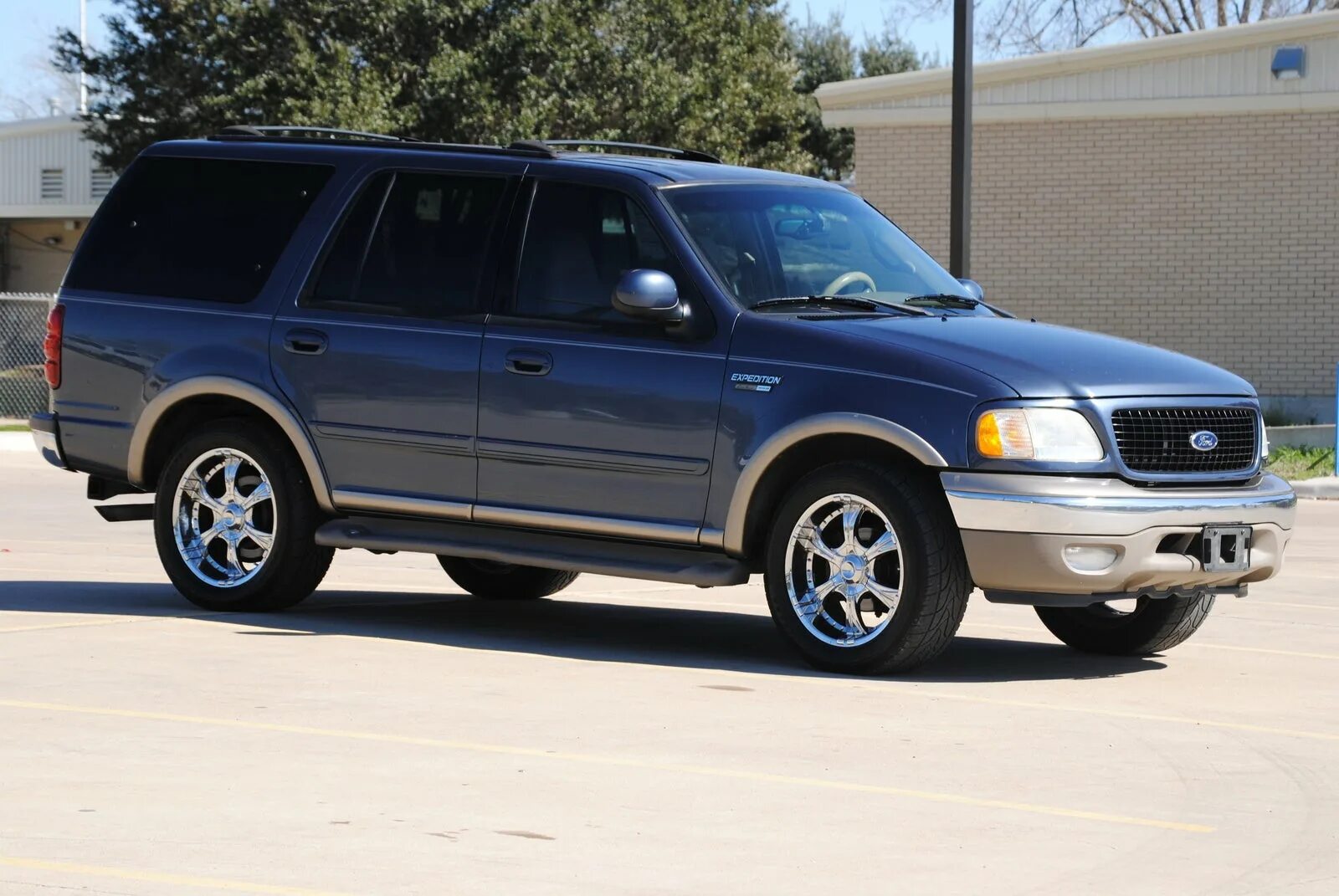 Ford Экспедишн 2002. Ford Expedition 2. Форд Экспедишн 1 поколение. Ford Expedition 1996.