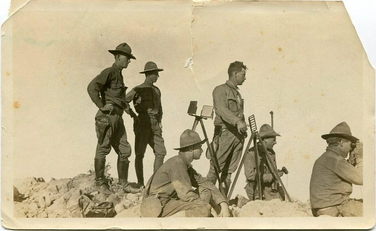 Military campaigns. Military terms. Шляпа сержанта инструктора морской пехоты сша. White’s love and war (1899). Military campaigns.