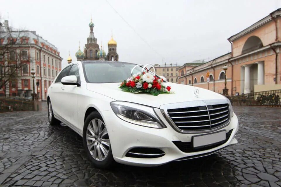 Мерседес 222 кортеж. Свадебный Мерседес Майбах. W222 Mercedes свадьба. Mercedes w222 Limousine. Прокат автомобилей санкт