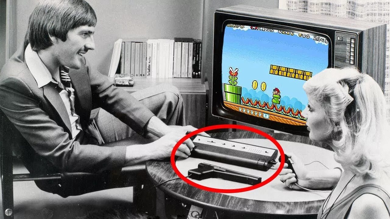 Самой первой компьютерной игре. Первая компьютерная игра. Первая компьютерная игра в мире. Компьютерные игры 1970. Самая первая компьютерная игра.