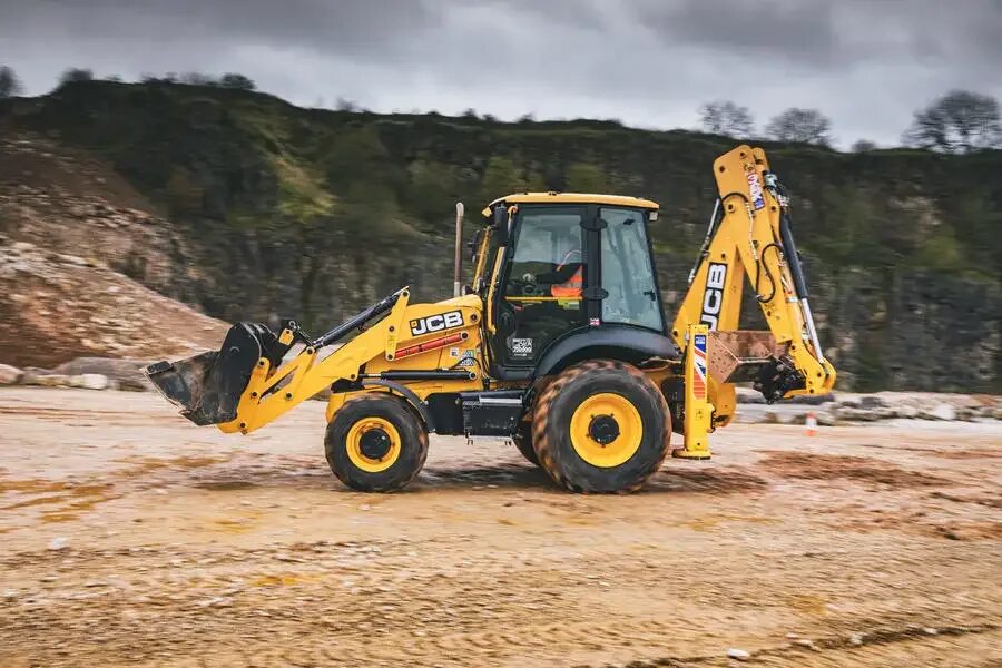 Экскаваторы погрузчики jcb б у. JCB 3cx. Трактор JCB 3cx. Экскаватор-погрузчик JSB 4cx. Водородный экскаватор-погрузчик JCB 3cx.