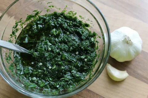 Петрушка на зиму с чесноком и маслом