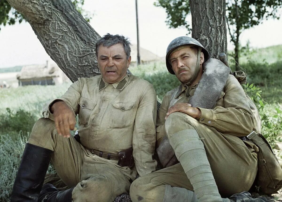 Вячеслав тихонов они сражались за родину. Георгий бурков в фильме они сражались за родину. Они сражались за родину 1975 сергей бондарчук. Они сражались за родину фильм. Бондарчук.