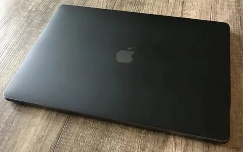 Macbook черный экран