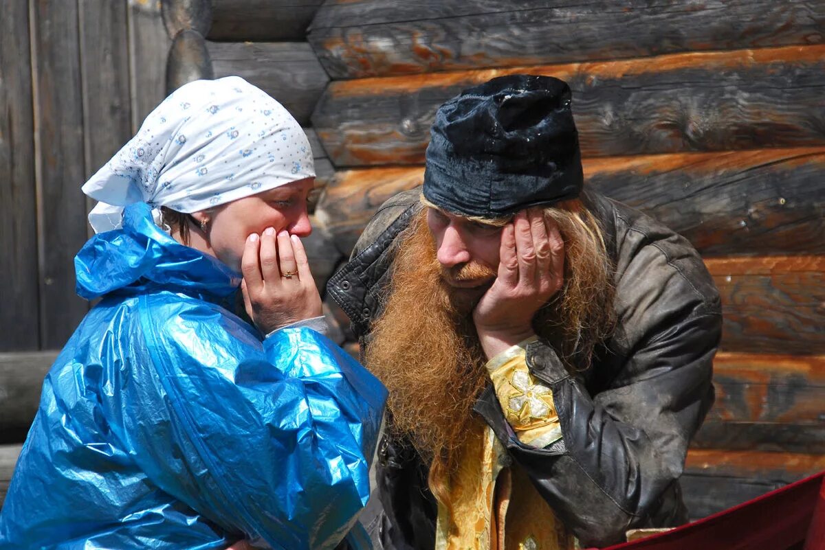 Исповедь обязательна. Исповедь Православие. Таинство исповеди в православии. Человек и священник. Священник на исповеди.