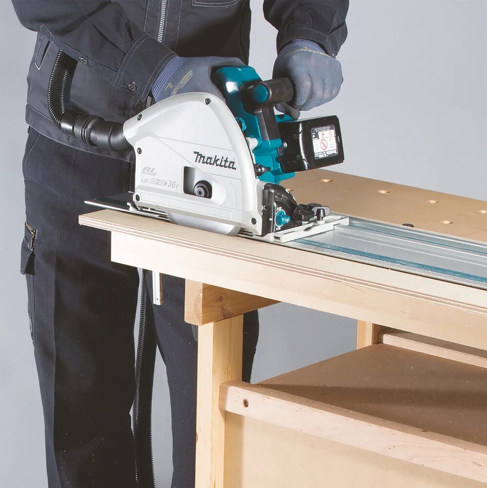 Makita dsp601. Аккумуляторная погружная пила Макита. Дисковая пила Makita dsp601zu. Макита DSP 601.