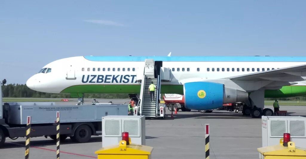 Аэропорт Домодедово Uzbekistan Airways. Узбекистан Эйрвейз в Домодедово. Аэропорт Ташкент хаво йуллари. Аэропорт Ургенч 2021. Авиабилеты хаво йуллари москва ургенч