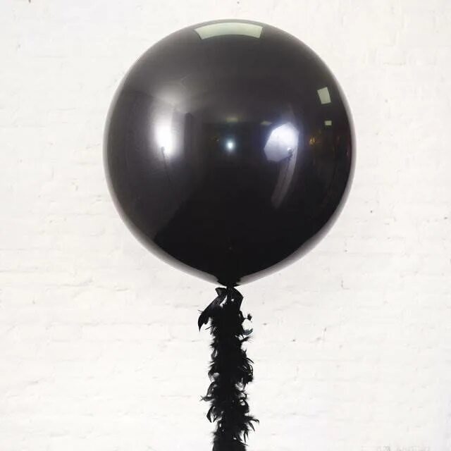 Черный шар на судах. Черный шар 60 см Семпертекс. Шар Баблс с черным конфетти. Шар гигант. Большие черные шары.
