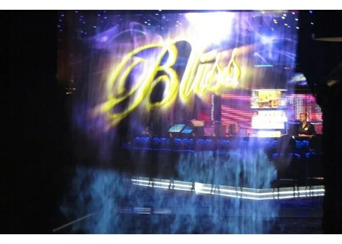 туманный экран "fogscreen 2000". Fogscreen. поливизор. водный экран для проекции на сцене.