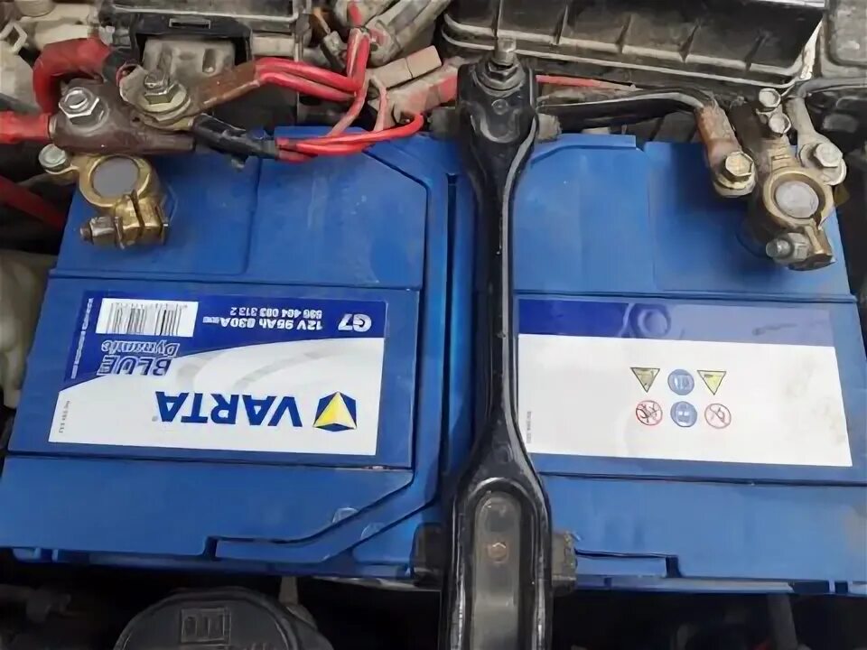 Крузер 200 аккумулятор. Акб на тойоте ленд крузер. акб тойота ленд крузер 100. тойота ленд крузер 80 акб. акб toyota lc100 4/7.