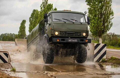 Водитель колонны