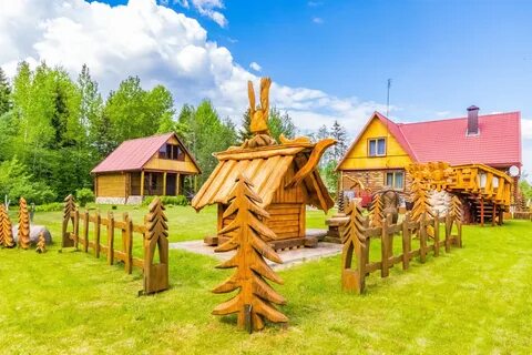 Деревня туристов