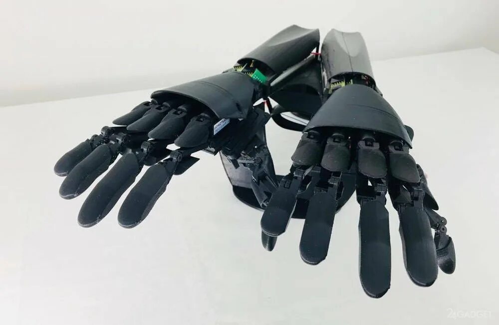 Перчатки робота. Бионическая перчатка uhand. Механическая перчатка. Механическая рука перчатка. Механическая рука перчатка.
