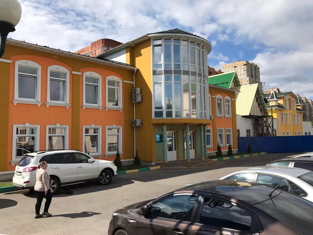 Дзержинское шоссе дома. Выставочная площадка домов котельники. Дзержинское шоссе дома. Малоэтажная страна дзержинское ш вл7/7 котельники россия видеообзор. Дзержинское шоссе д2.