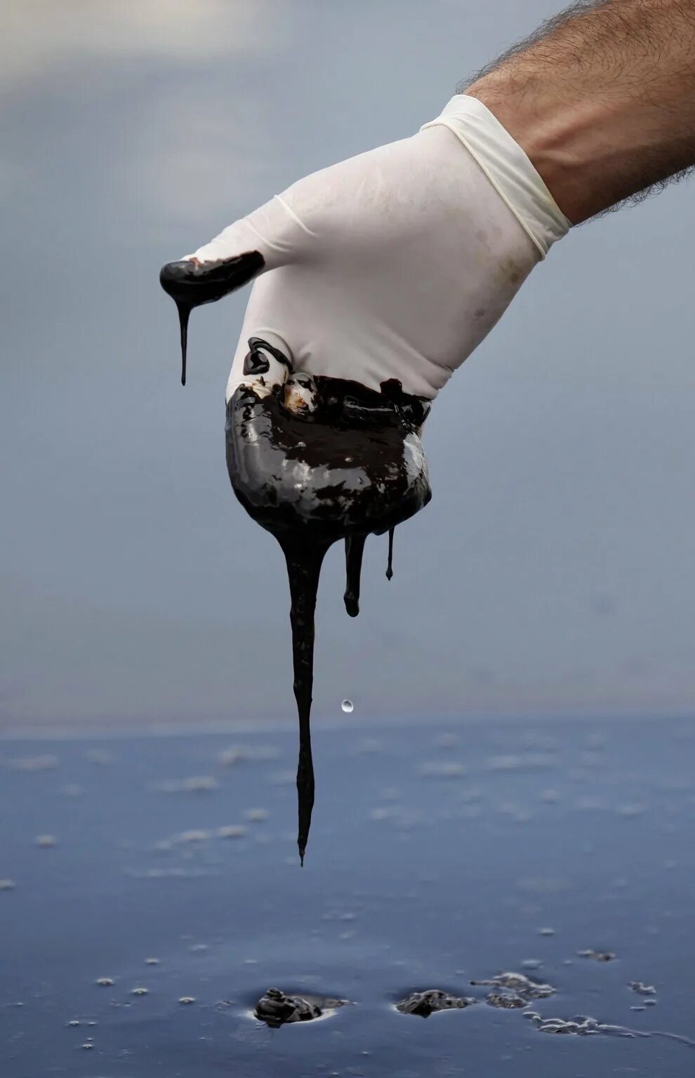 Сырая нефть. Нефть. нефть жидкая.