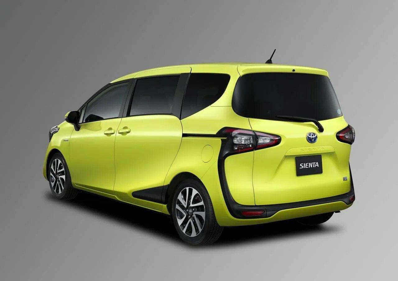 Гибрид в кузове. Toyota Sienta Hybrid 2018. Toyota Sienta 2015 Hybrid. Toyota Sienta Hybrid 2 поколение. Toyota Sienta 2018 Сиента.