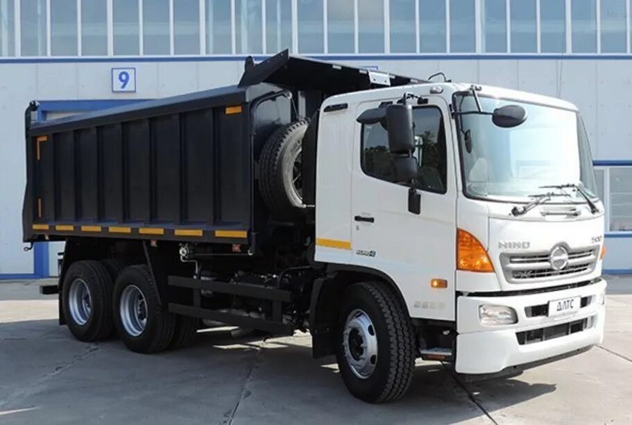 Самосвал хино. Hino самосвал 1999. hino 500 самосвал. самосвал хино 2025. хино самосвал 1022.