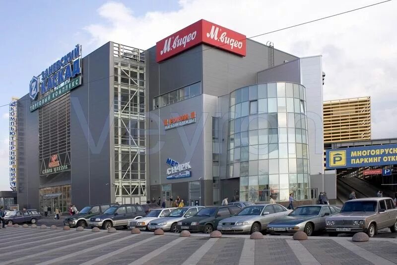 Ладожский вокзал заневский каскад. Заневский каскад торговый центр спб. Торговый центр заневский каскад на ладожской. Заневский тц санкт-петербург. Тц спб заневский каскад.