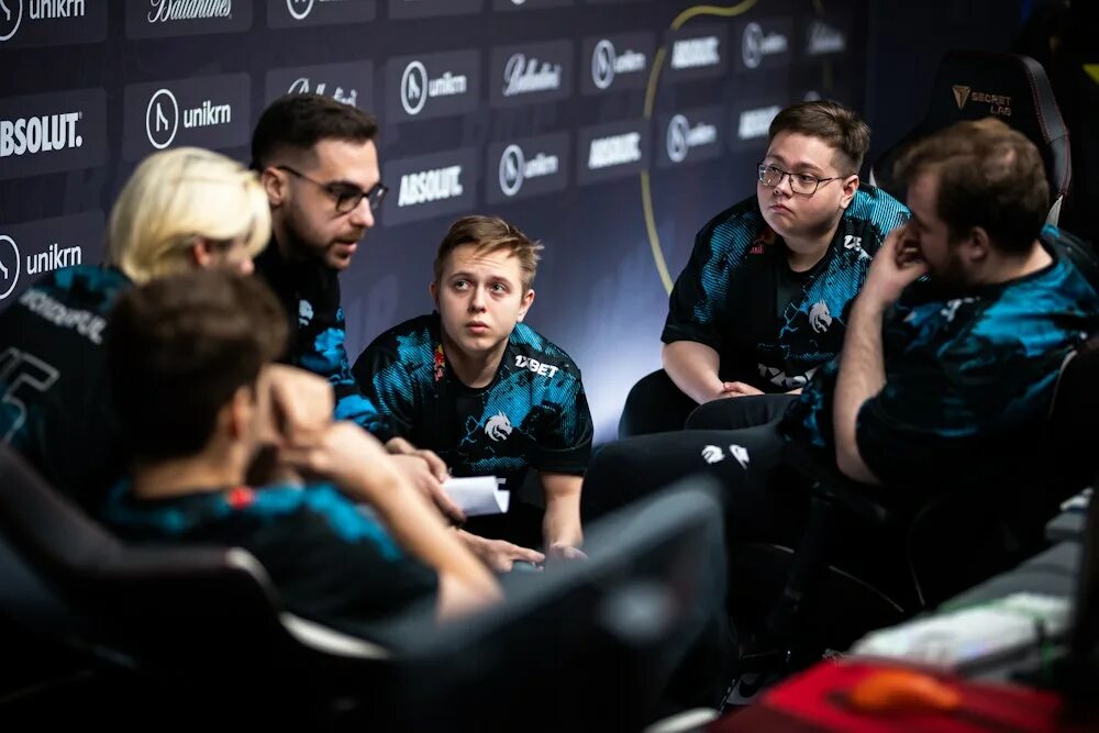 Korb3n team spirit. Решафлы. Motivation dota 2 cybersport. Team spirit решафлы. Positive guys.