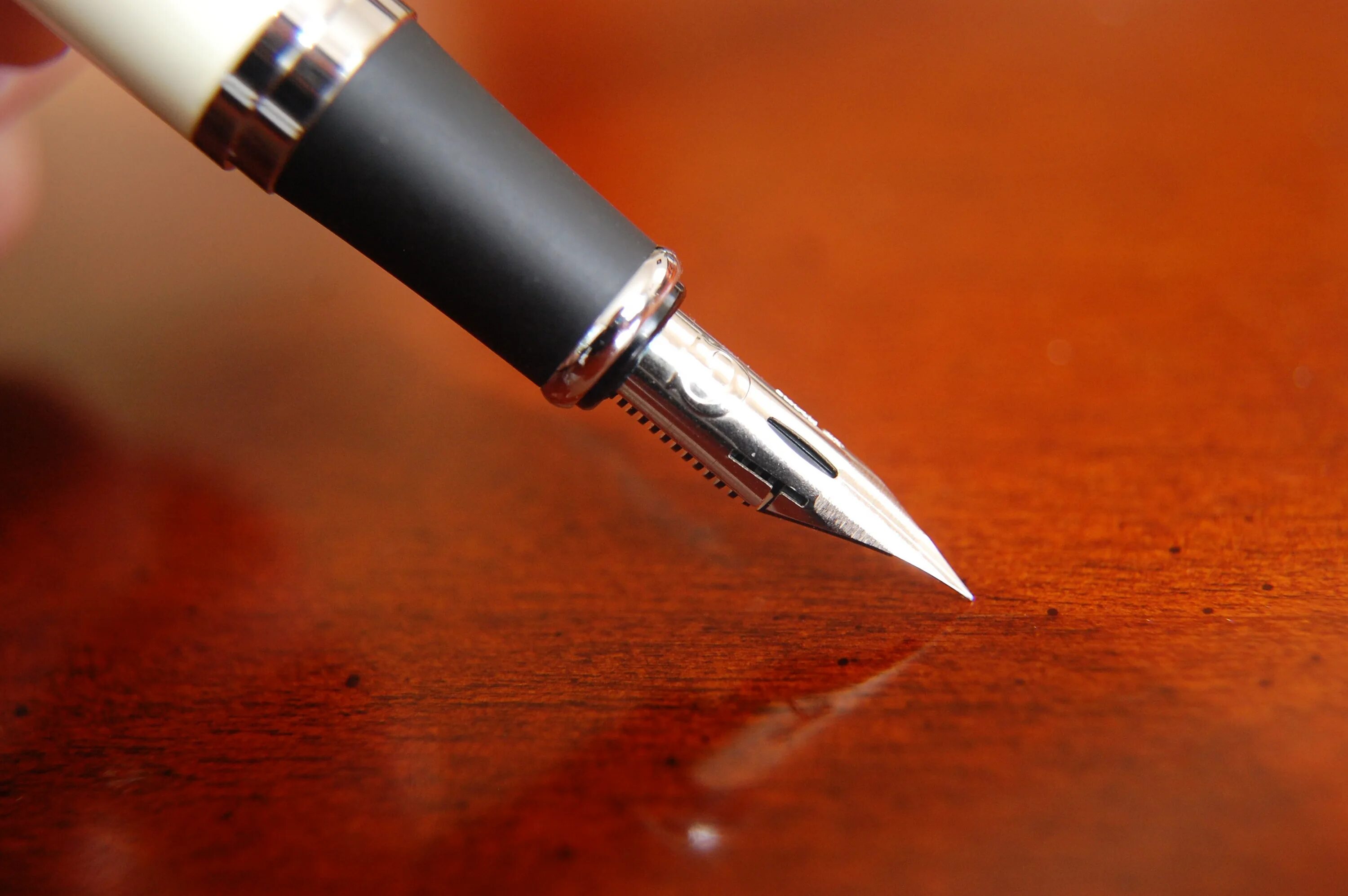 I write with pen