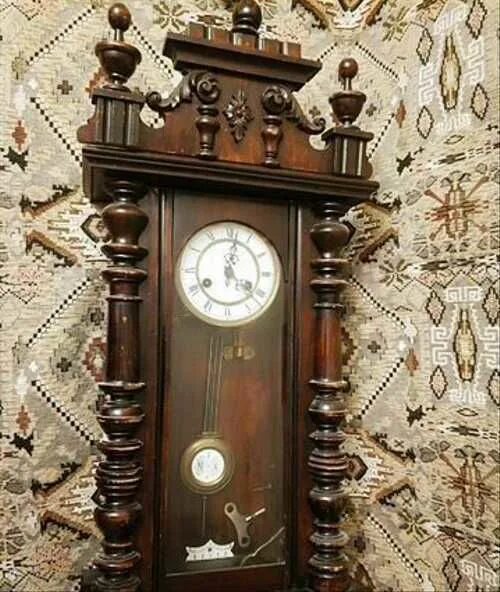 1855 часы с боем. Часы с боем германия196оцена. Старинные настенные часы густав беккер. Напольные часы howard miller. Sinix 2081cma.