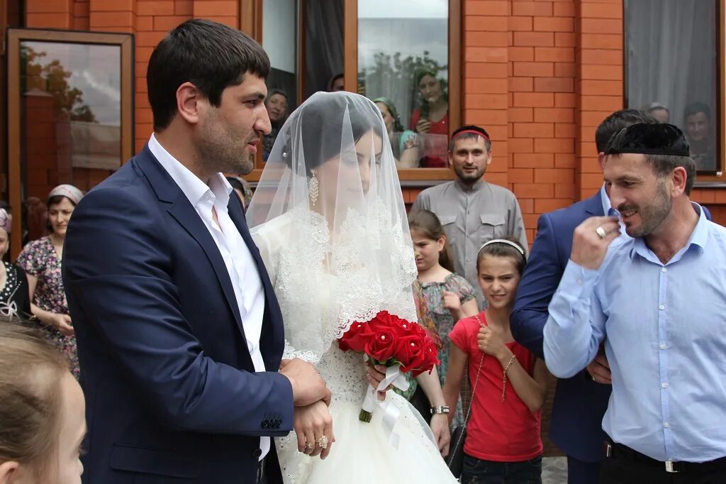 Выйти замуж за чеченца