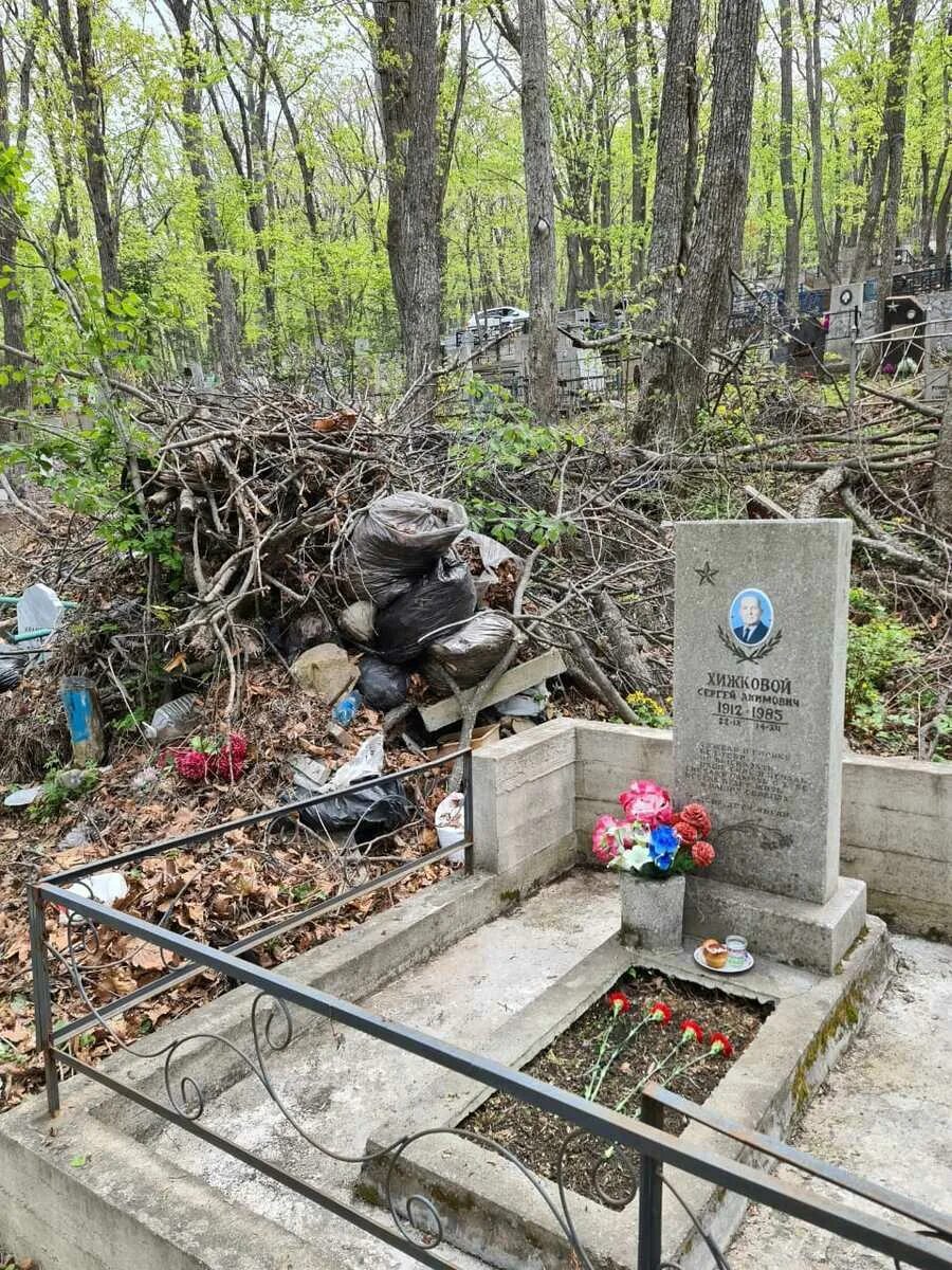 Старое морское кладбище владивосток. Покровское кладбище владивосток. Кладбище фото. Аллея героев владивосток морское кладбище. Автобус на морское кладбище во владивостоке.