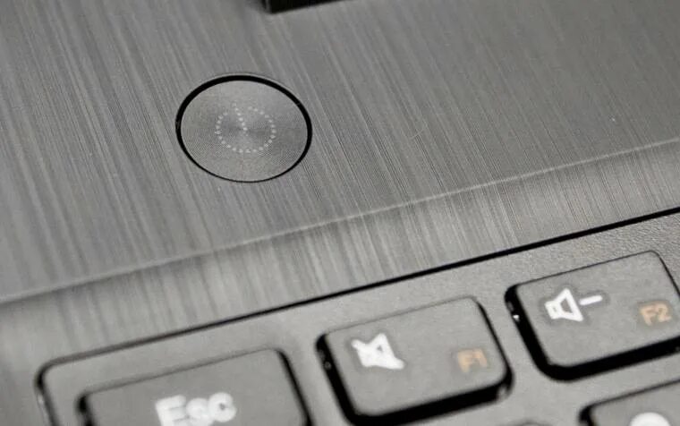 Кнопка включения ноутбука леново. Включение ноутбука без кнопки. Почему не включается ноутбук кнопкой включение