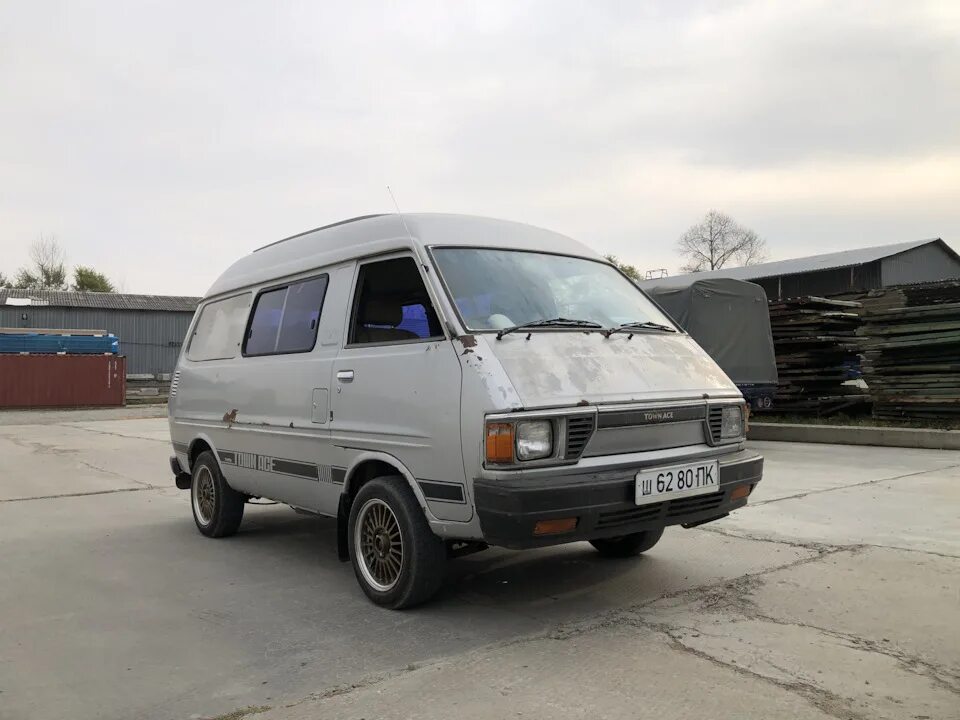 Таун айс фото. Toyota Town Ace 1982. Тойота Таун Эйс. Toyota Town Ace 1978. Тойота Таун айс 1982.