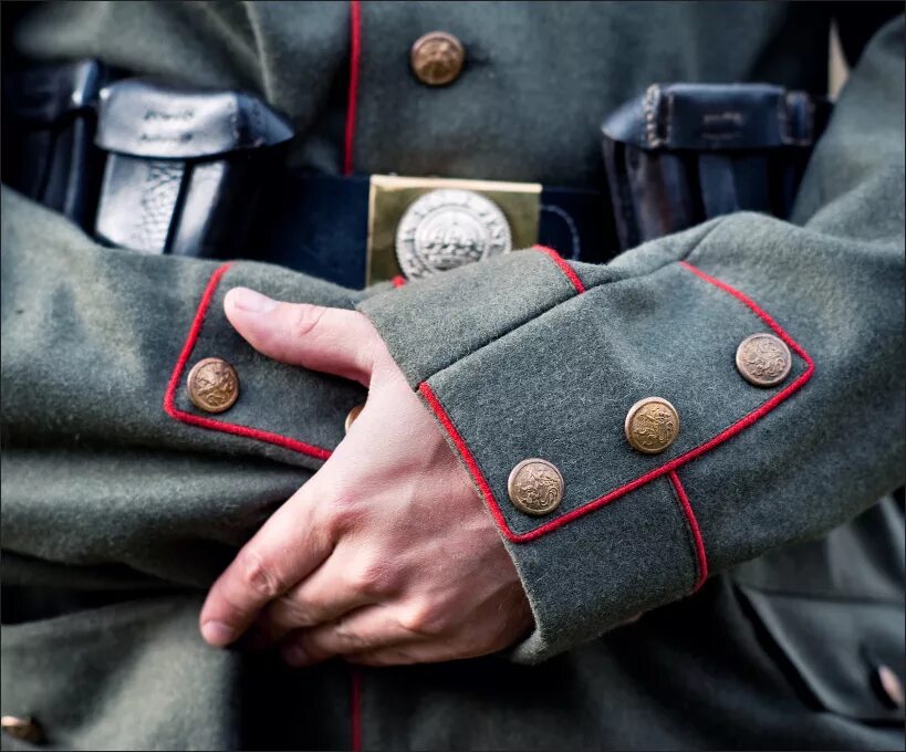 Илья петрухин реконструктор. Военспец корчевского читать. Алексей рощин реконструктор. Военспец книга. Книга стреляй бог войны.