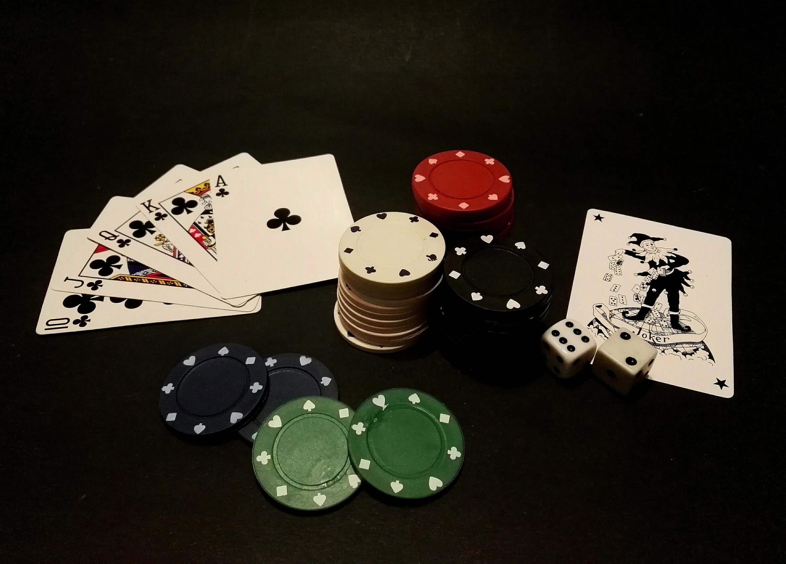 Покер. Покер карты. Казино карточные столы. Игра Покер карточная.