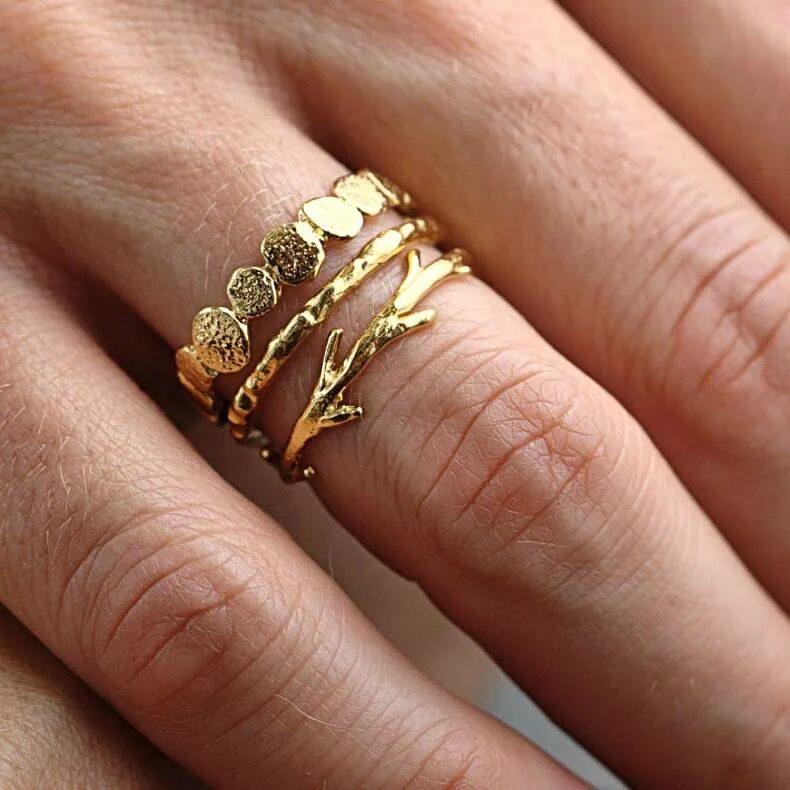 Золотые украшения. Оригинальные кольца. Стильные золотые кольца. Оригинальные кольца из золота.