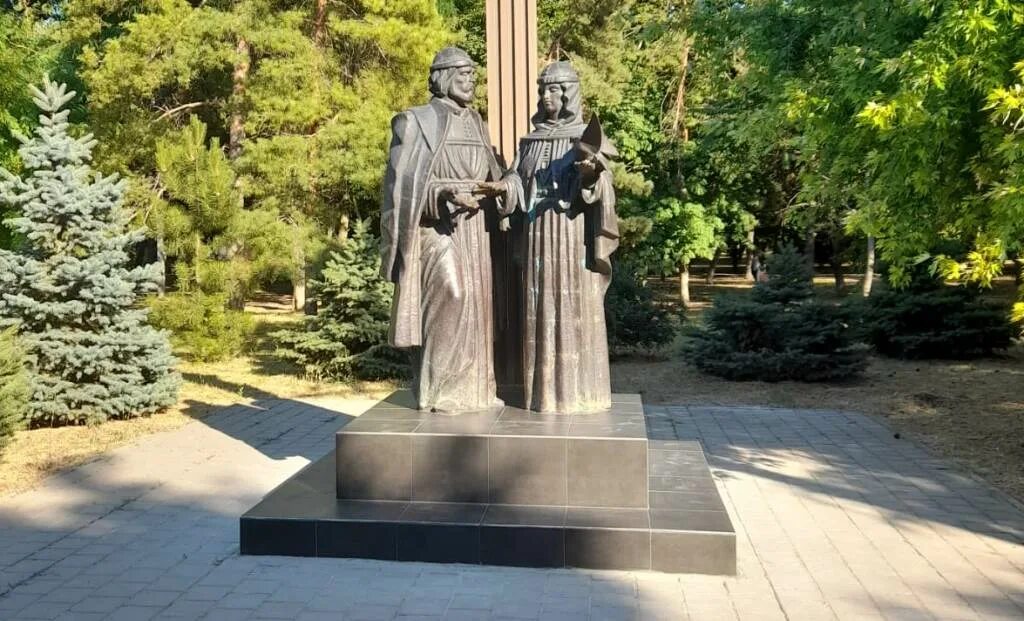 Молитвами Муромских чудотворцев" - Епископ Пахомий принял участие в церемонии, п