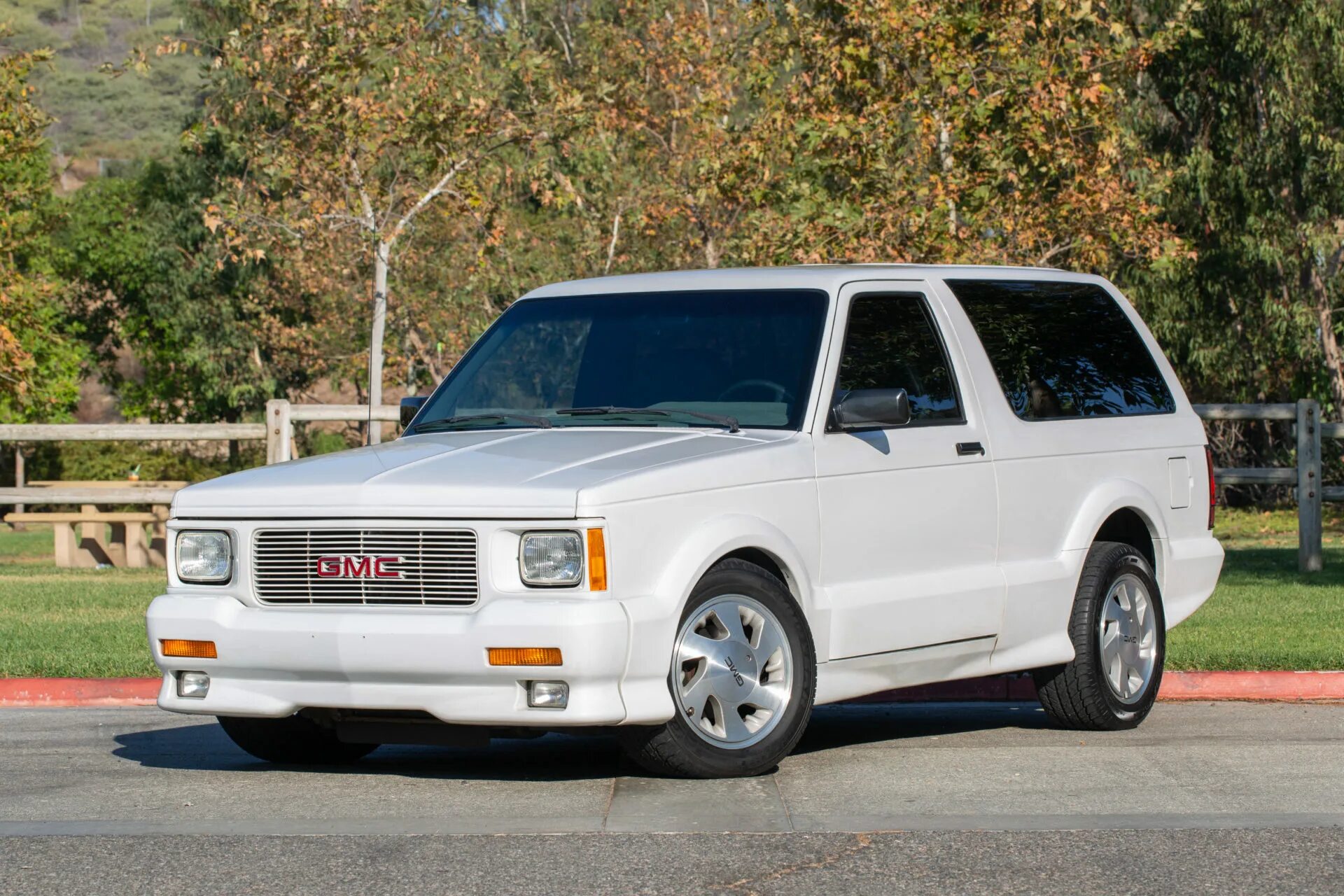 GMC Typhoon 1993. 1992 GMC Typhoon. 1993 GMC Typhoon салон.