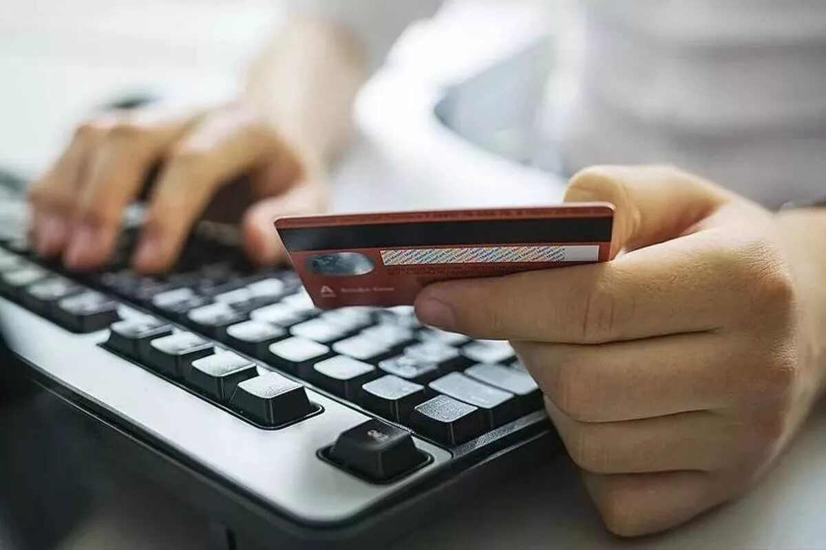 Мошенничество в интернете картинки. Обман в интернете. Мошенничество через сайт. Мошенничество через сайт. Дистанционное мошенничество.