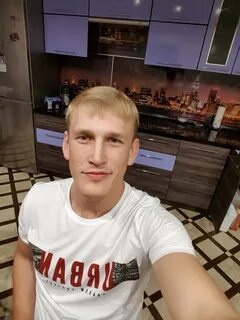 Max 33